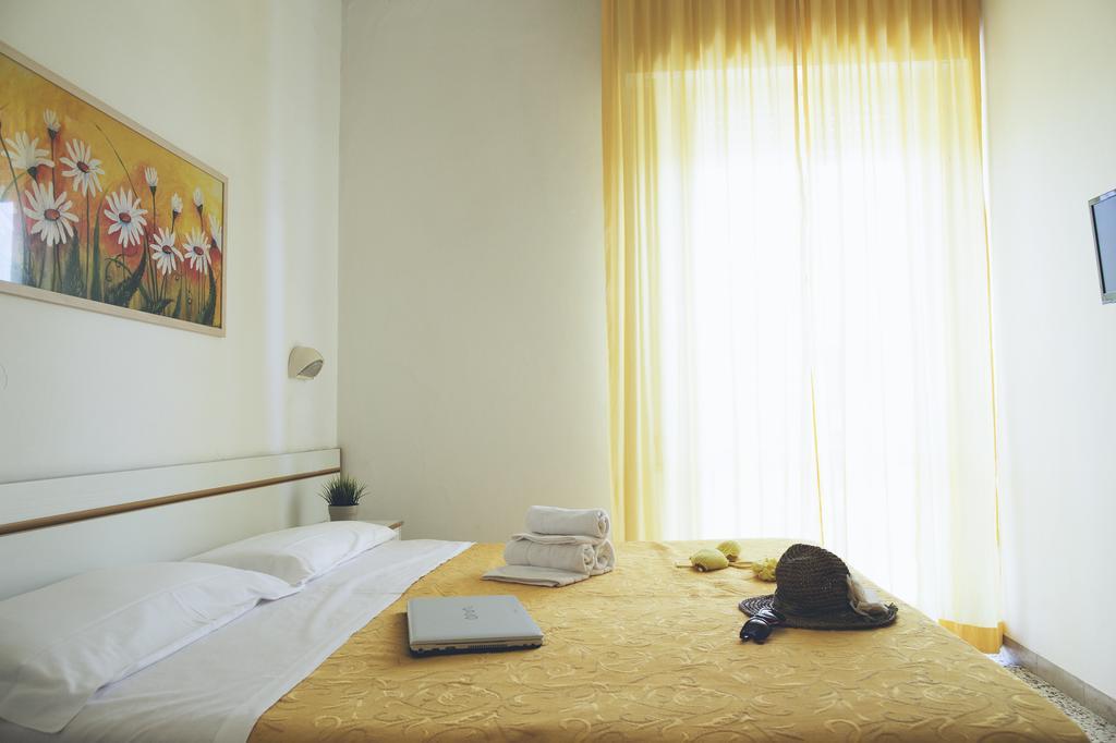 Economy Double or Twin Room,1393011146:JPEG